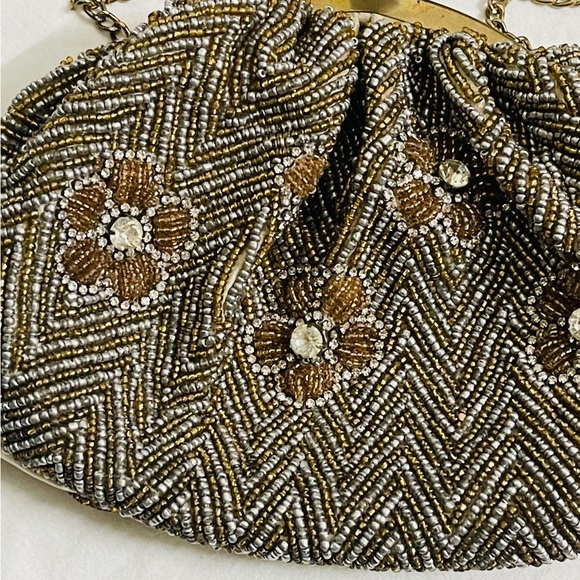 A very unique potli bag with sling - Picture 3 of 5